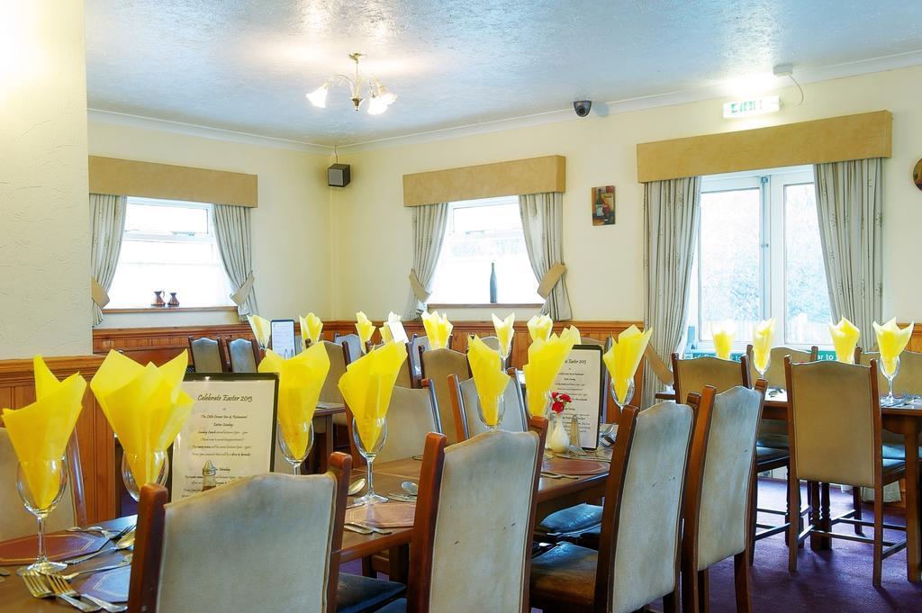 The Little Crown Inn Pontypool Eksteriør bilde